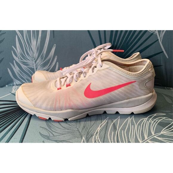 NIKE FLEX SUPREME TR4 white pink SNEAKER GYM SHOES sz 8 - Picture 1 of 7